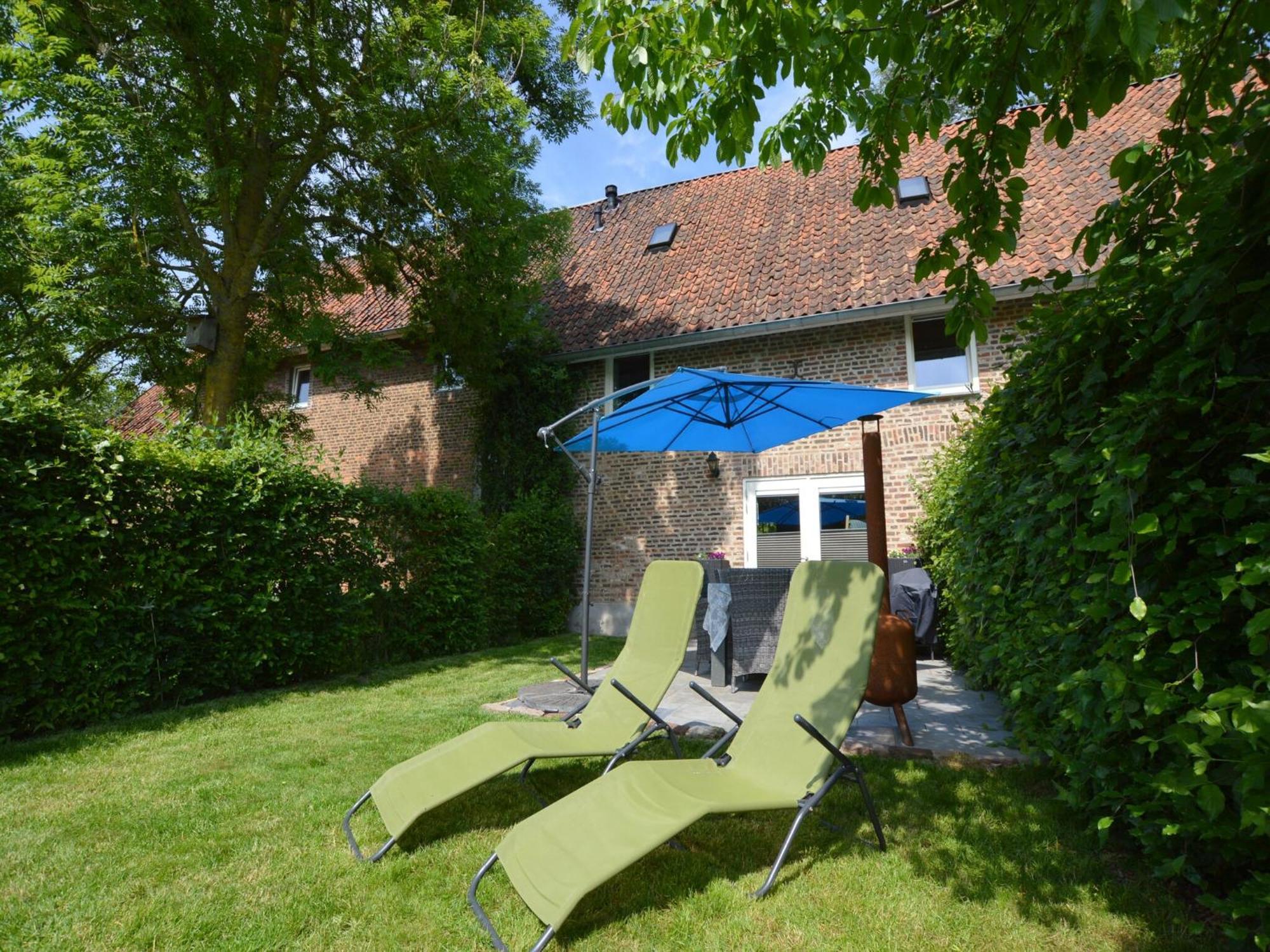 Stunning Holiday Home Near Forest In Slenaken Exteriör bild