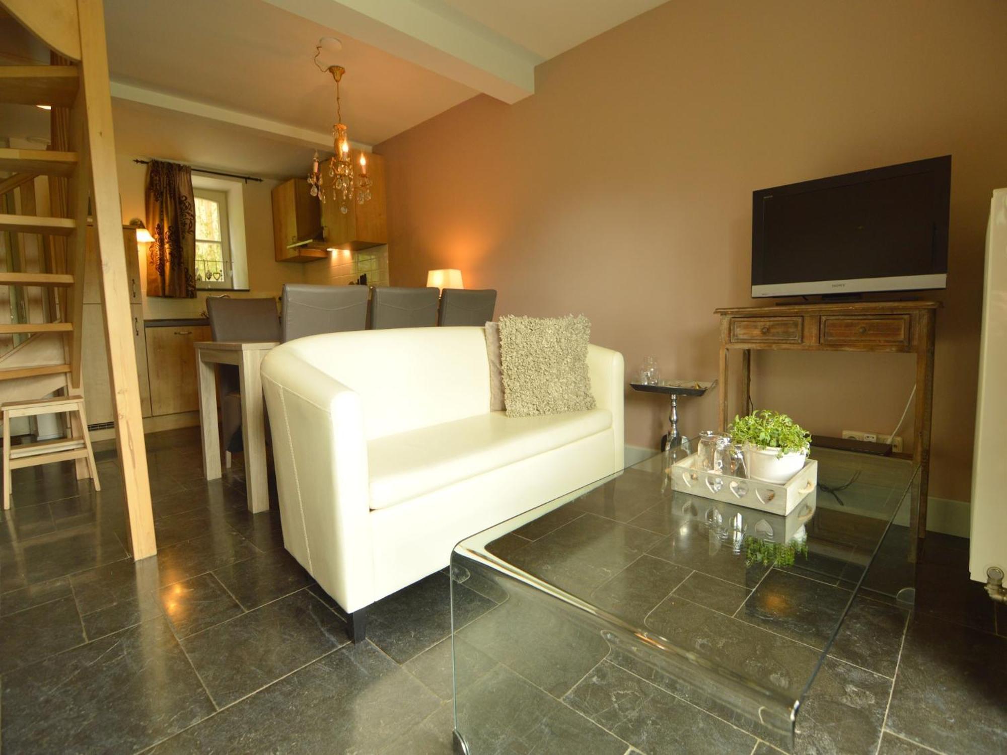 Stunning Holiday Home Near Forest In Slenaken Exteriör bild