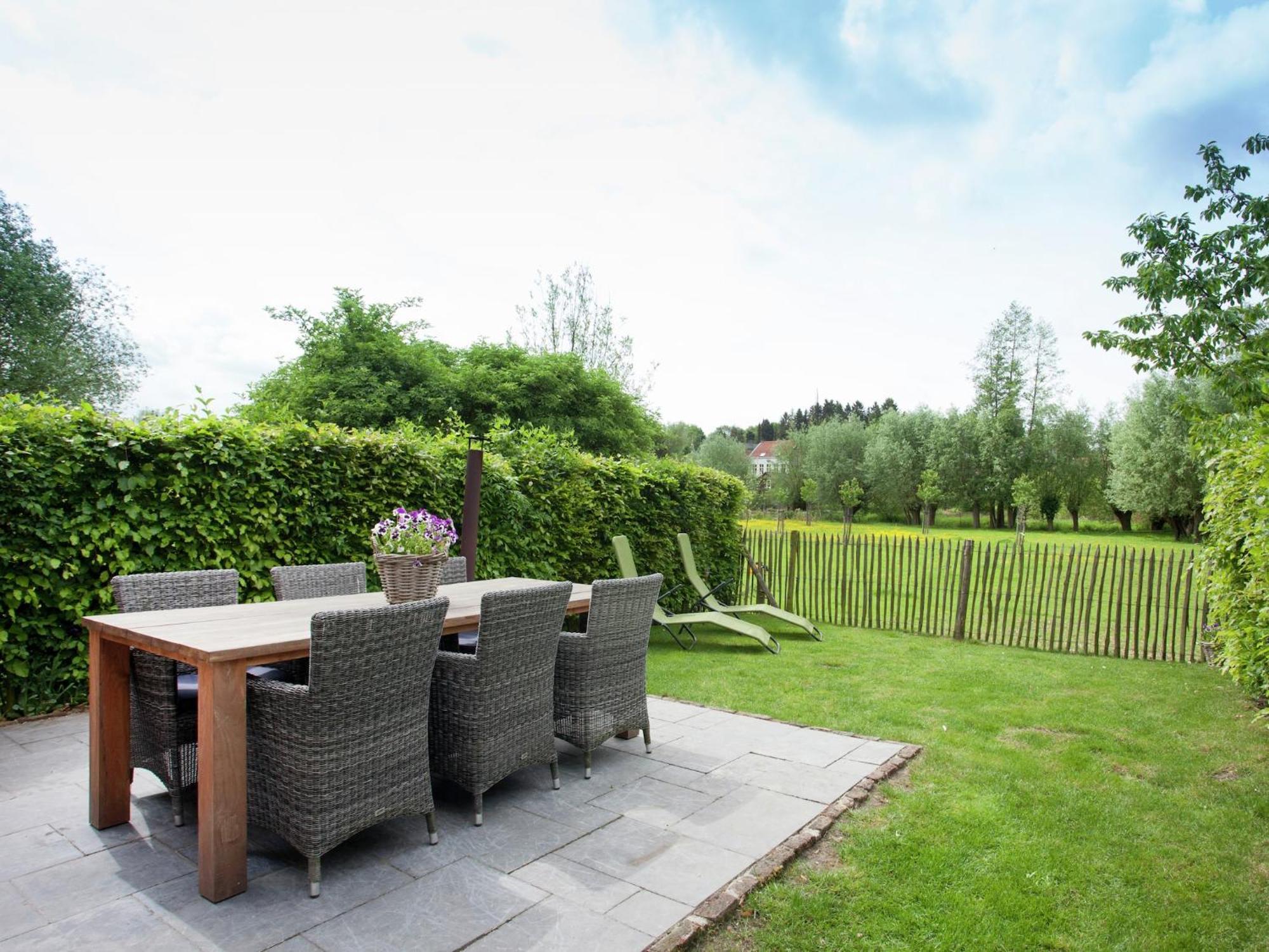 Stunning Holiday Home Near Forest In Slenaken Exteriör bild